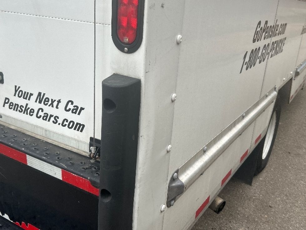 Light Duty Box Truck-Light and Medium Duty Trucks-GMC-2022-Savana G33903-Morrisville-NC-44,793\n\t\tmiles-$ 46,750 - Image 27