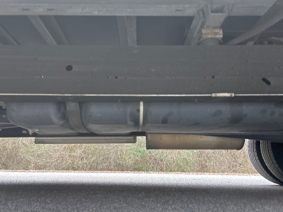 Light Duty Box Truck-Light and Medium Duty Trucks-GMC-2022-Savana G33903-Morrisville-NC-44,793\n\t\tmiles-$ 46,750 - Image 5