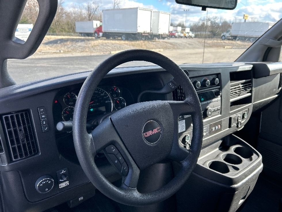 Light Duty Box Truck-Light and Medium Duty Trucks-GMC-2022-Savana G33903-Mount Juliet-TN-34,970\n\t\tmiles-$ 50,250 - Image 15