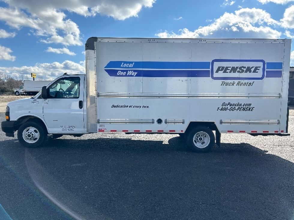 Light Duty Box Truck-Light and Medium Duty Trucks-GMC-2022-Savana G33903-Mount Juliet-TN-34,970\n\t\tmiles-$ 50,250 - Image 4