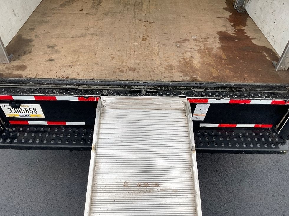 Light Duty Box Truck-Light and Medium Duty Trucks-GMC-2022-Savana G33903-Mount Juliet-TN-44,006\n\t\tmiles-$ 49,000 - Image 10