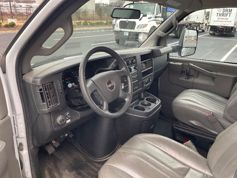 Light Duty Box Truck-Light and Medium Duty Trucks-GMC-2022-Savana G33903-Mount Juliet-TN-44,006\n\t\tmiles-$ 49,000 - Image 17