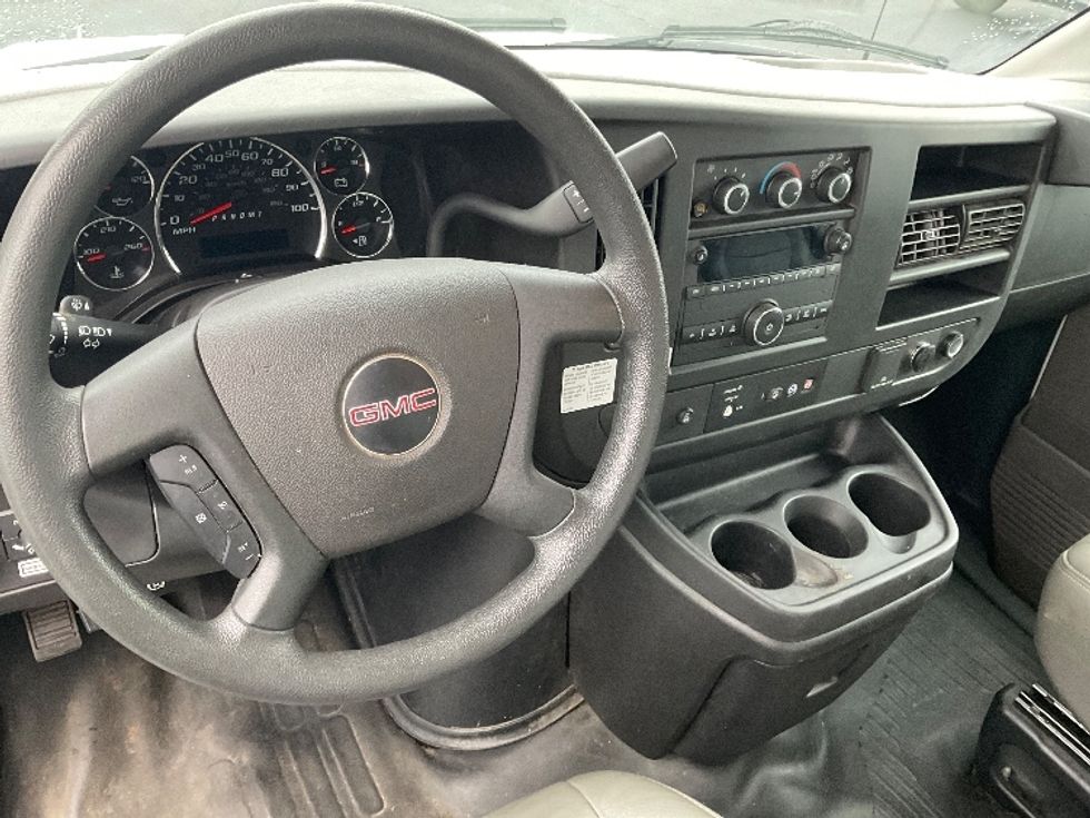 Light Duty Box Truck-Light and Medium Duty Trucks-GMC-2022-Savana G33903-Mount Juliet-TN-44,006\n\t\tmiles-$ 49,000 - Image 18
