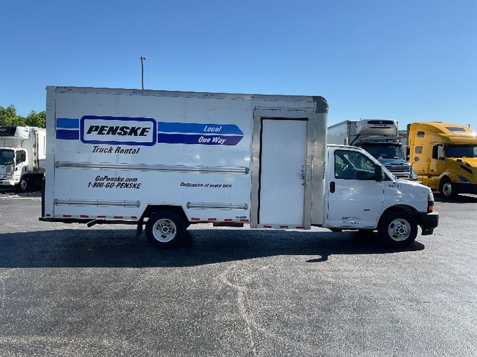 Light Duty Box Truck-Light and Medium Duty Trucks-GMC-2022-Savana G33903-Mount Pleasant-PA-57,513\n\t\tmiles-$ 40,000 - Image 15