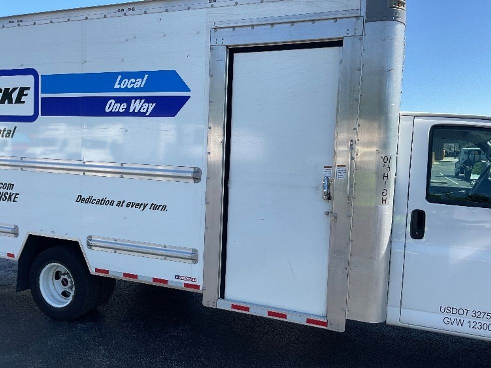 Light Duty Box Truck-Light and Medium Duty Trucks-GMC-2022-Savana G33903-Mount Pleasant-PA-57,513\n\t\tmiles-$ 40,000 - Image 25