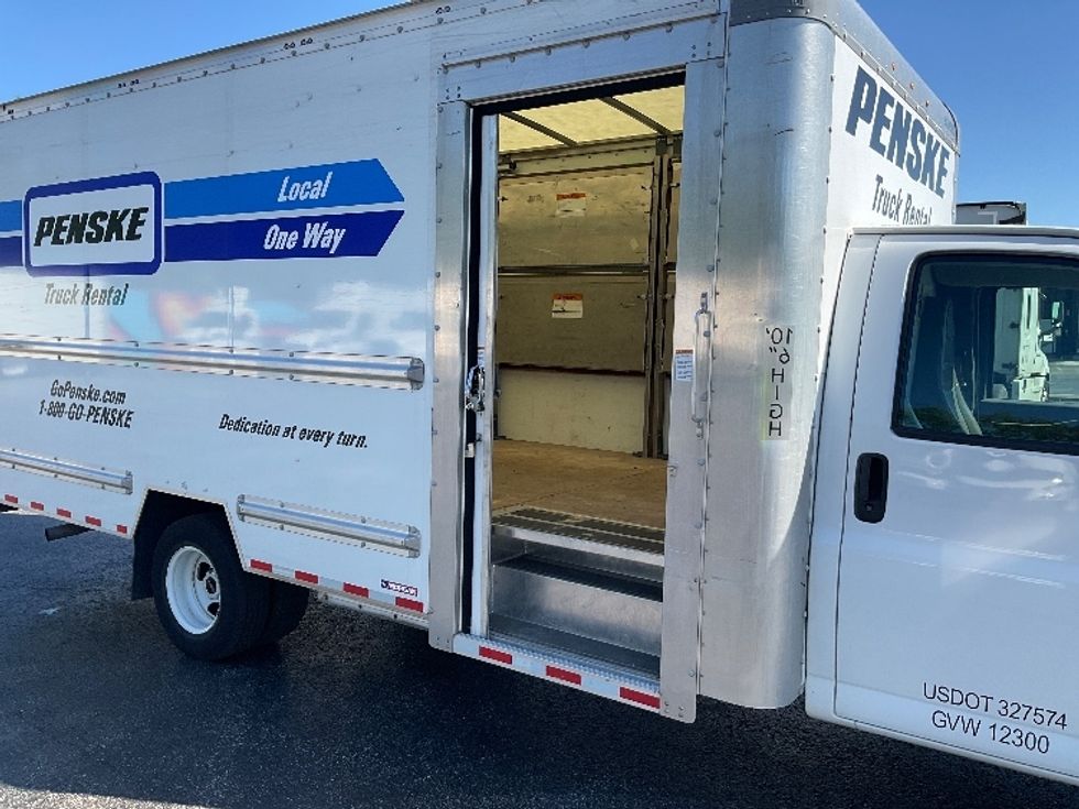 Light Duty Box Truck-Light and Medium Duty Trucks-GMC-2022-Savana G33903-Mount Pleasant-PA-57,513\n\t\tmiles-$ 40,000 - Image 26