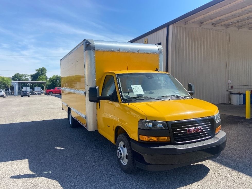 Light Duty Box Truck-Light and Medium Duty Trucks-GMC-2022-Savana G33903-Nashville (Mount Juliet)-TN-80,734\n\t\tmiles-$ 29,500 - Image 1