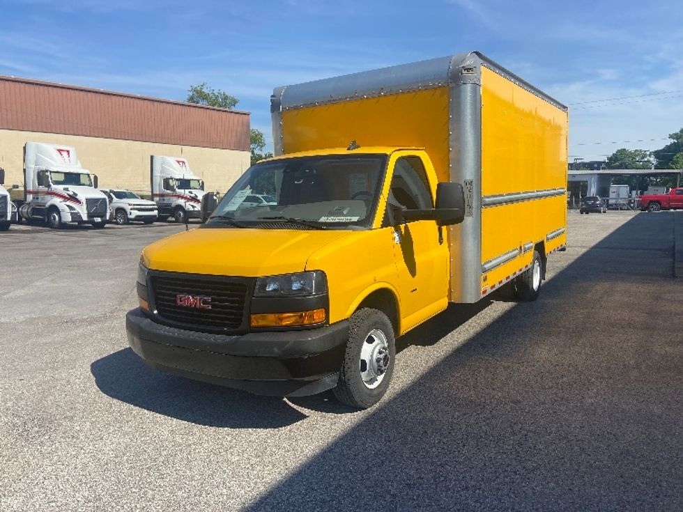 Light Duty Box Truck-Light and Medium Duty Trucks-GMC-2022-Savana G33903-Nashville (Mount Juliet)-TN-80,734\n\t\tmiles-$ 29,500 - Image 3