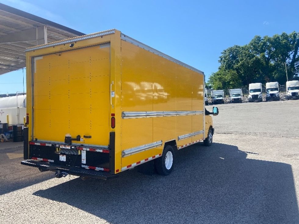 Light Duty Box Truck-Light and Medium Duty Trucks-GMC-2022-Savana G33903-Nashville (Mount Juliet)-TN-80,734\n\t\tmiles-$ 29,500 - Image 13