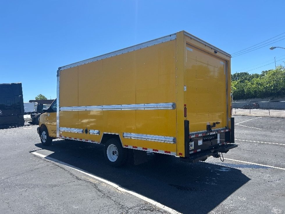 Light Duty Box Truck-Light and Medium Duty Trucks-GMC-2022-Savana G33903-Nashville (Mount Juliet)-TN-83,910\n\t\tmiles-$ 29,250 - Image 6