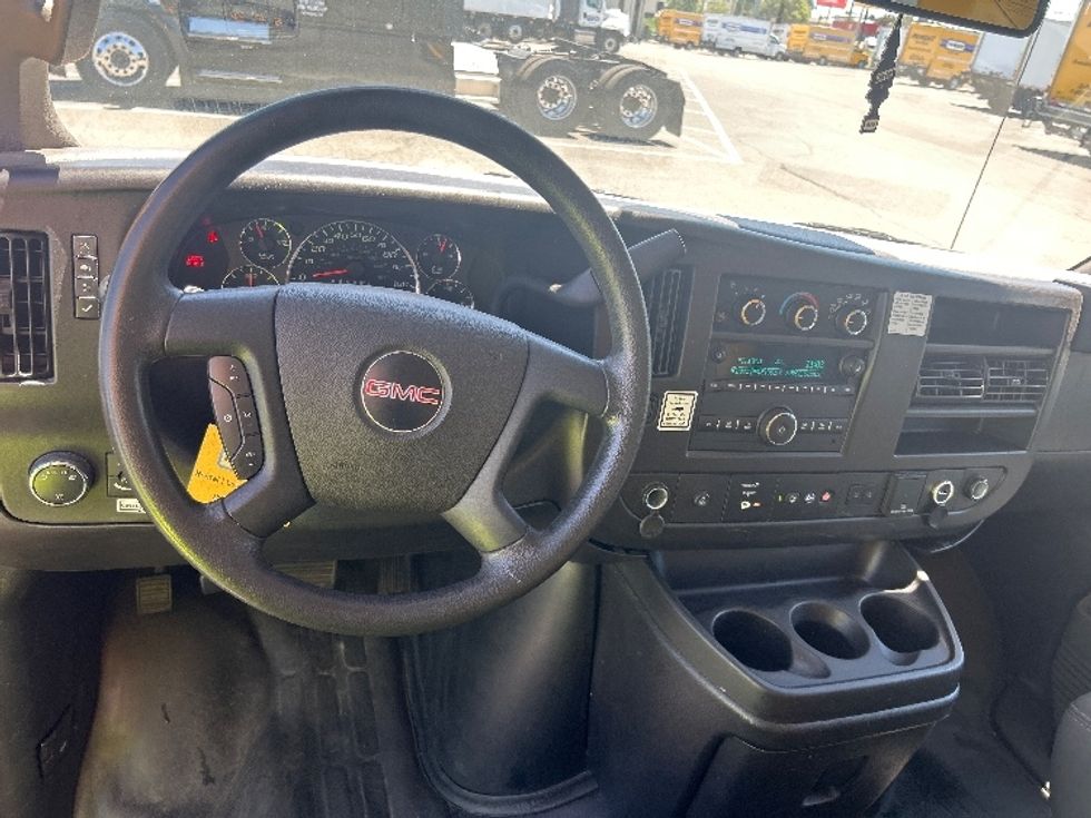 Light Duty Box Truck-Light and Medium Duty Trucks-GMC-2022-Savana G33903-Nashville (Mount Juliet)-TN-83,910\n\t\tmiles-$ 29,250 - Image 18