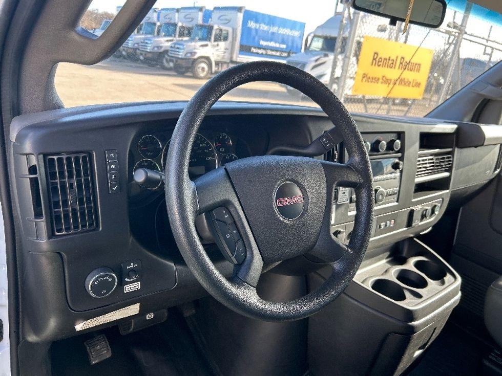 Light Duty Box Truck-Light and Medium Duty Trucks-GMC-2022-Savana G33903-Nashville-TN-22,080\n\t\tmiles-$ 51,750 - Image 17