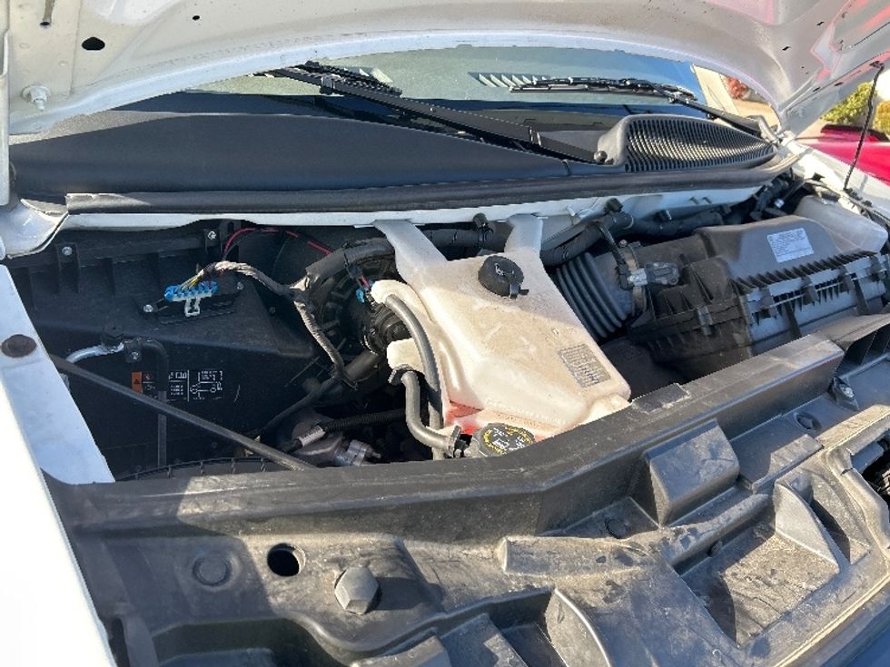 Light Duty Box Truck-Light and Medium Duty Trucks-GMC-2022-Savana G33903-Nashville-TN-22,080\n\t\tmiles-$ 51,750 - Image 23