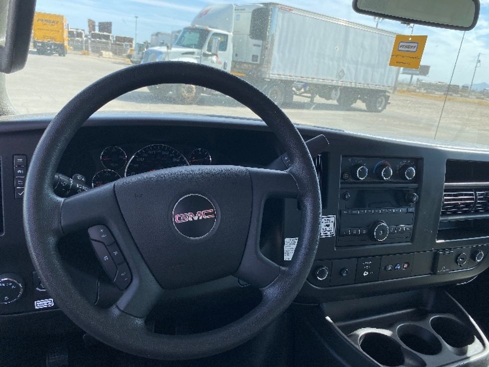 Light Duty Box Truck-Light and Medium Duty Trucks-GMC-2022-Savana G33903-National City-CA-49,958\n\t\tmiles-$ 39,750 - Image 18