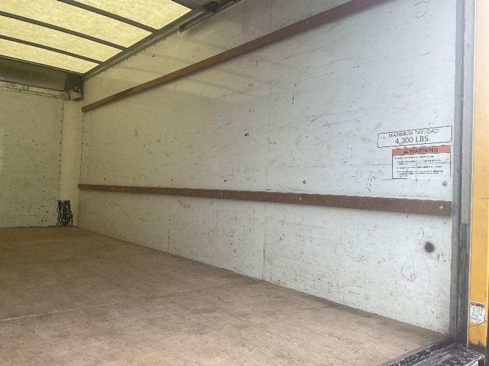 Light Duty Box Truck-Light and Medium Duty Trucks-GMC-2022-Savana G33903-New Castle-DE-119,369\n\t\tmiles-$ 24,500 - Image 11