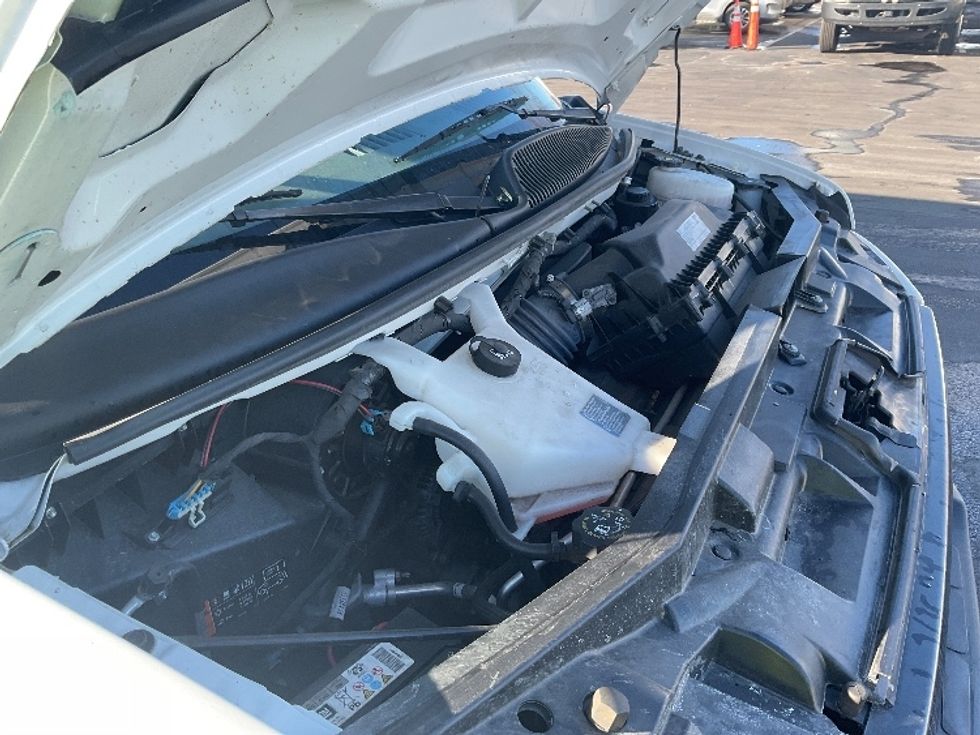 Light Duty Box Truck-Light and Medium Duty Trucks-GMC-2022-Savana G33903-New Castle-DE-32,924\n\t\tmiles-$ 46,750 - Image 23