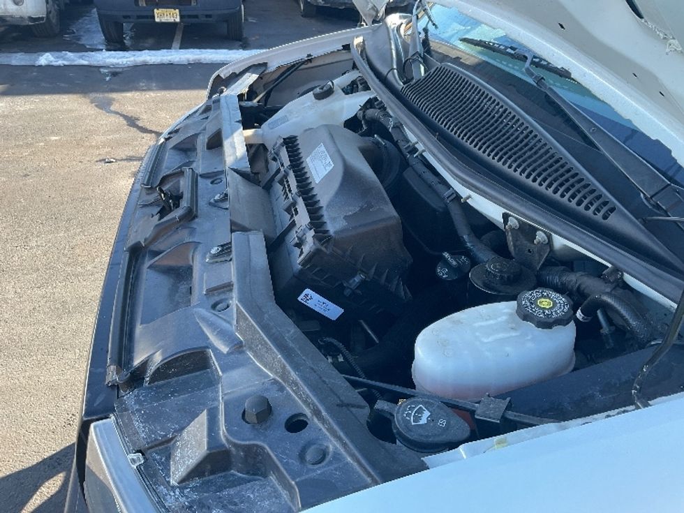 Light Duty Box Truck-Light and Medium Duty Trucks-GMC-2022-Savana G33903-New Castle-DE-32,924\n\t\tmiles-$ 46,750 - Image 24