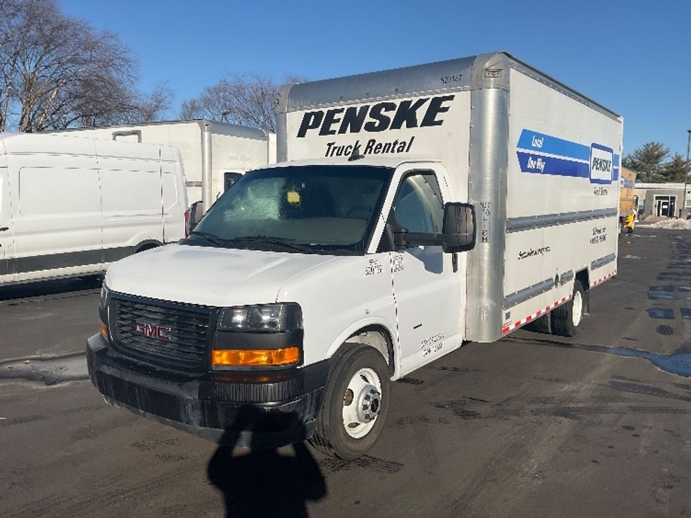 Light Duty Box Truck-Light and Medium Duty Trucks-GMC-2022-Savana G33903-New Castle-DE-32,924\n\t\tmiles-$ 46,750 - Image 3
