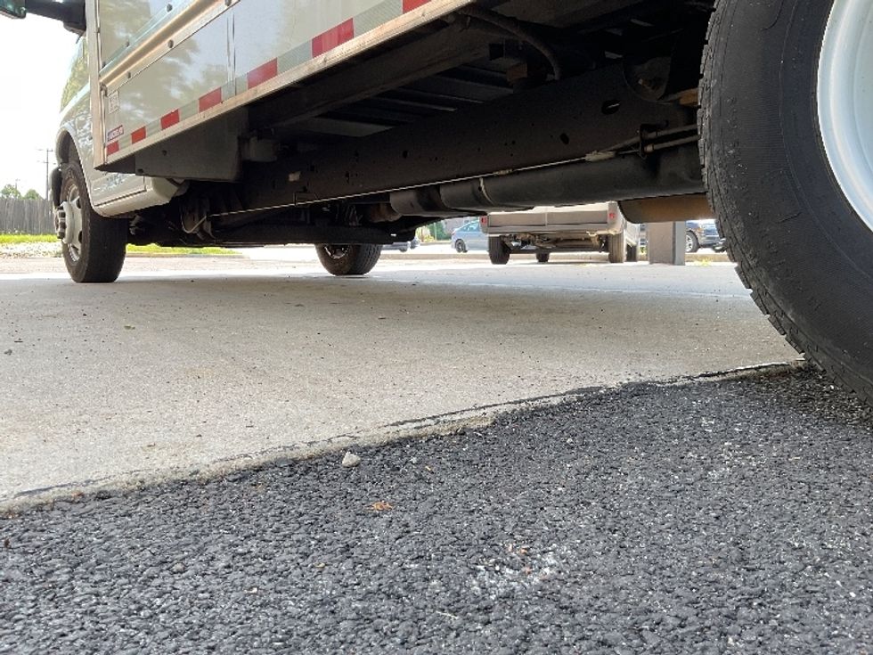 Light Duty Box Truck-Light and Medium Duty Trucks-GMC-2022-Savana G33903-New Castle-DE-69,766\n\t\tmiles-$ 34,250 - Image 14