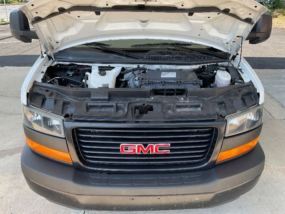 Light Duty Box Truck-Light and Medium Duty Trucks-GMC-2022-Savana G33903-New Castle-DE-69,766\n\t\tmiles-$ 34,250 - Image 24