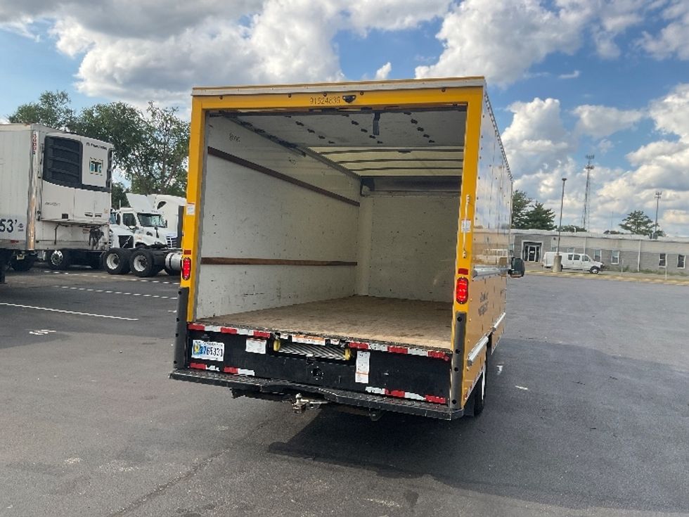 Light Duty Box Truck-Light and Medium Duty Trucks-GMC-2022-Savana G33903-New Castle-DE-79,615\n\t\tmiles-$ 28,500 - Image 12