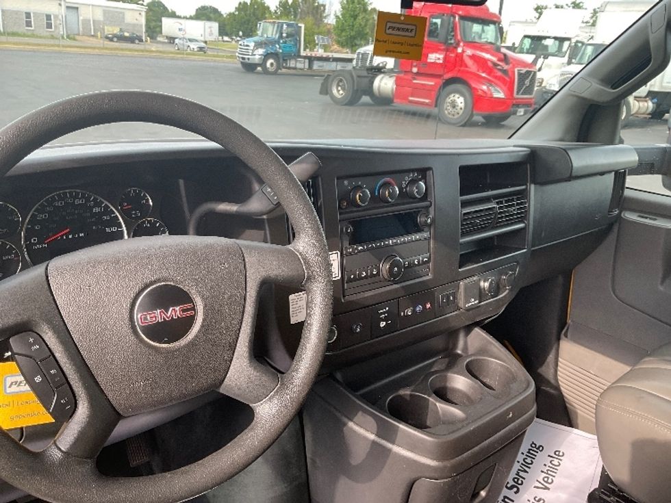 Light Duty Box Truck-Light and Medium Duty Trucks-GMC-2022-Savana G33903-New Castle-DE-79,615\n\t\tmiles-$ 28,500 - Image 18