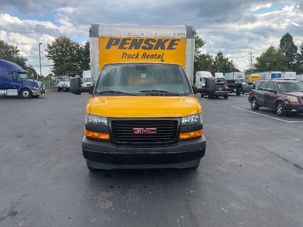 Light Duty Box Truck-Light and Medium Duty Trucks-GMC-2022-Savana G33903-New Castle-DE-79,615\n\t\tmiles-$ 28,500 - Image 2