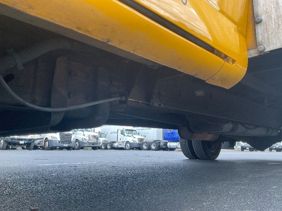 Light Duty Box Truck-Light and Medium Duty Trucks-GMC-2022-Savana G33903-New Castle-DE-79,615\n\t\tmiles-$ 28,500 - Image 5