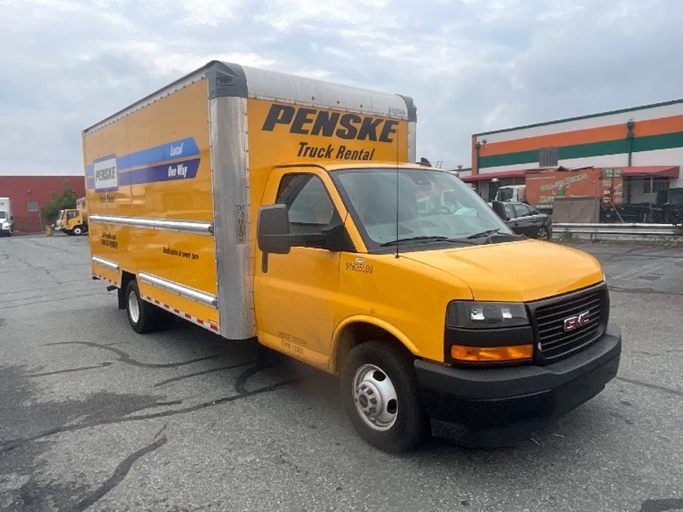 Light Duty Box Truck-Light and Medium Duty Trucks-GMC-2022-Savana G33903-New Castle-DE-87,954\n\t\tmiles-$ 29,000 - Image 1