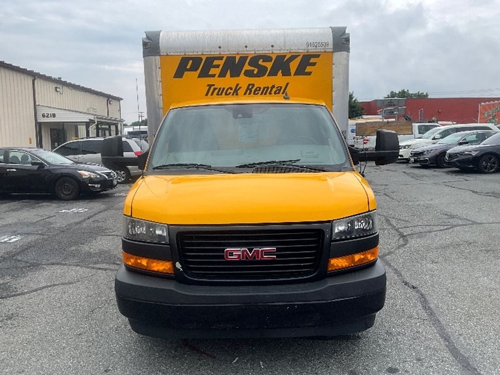 Light Duty Box Truck-Light and Medium Duty Trucks-GMC-2022-Savana G33903-New Castle-DE-87,954\n\t\tmiles-$ 29,000 - Image 2