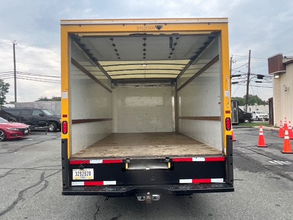 Light Duty Box Truck-Light and Medium Duty Trucks-GMC-2022-Savana G33903-New Castle-DE-87,954\n\t\tmiles-$ 29,000 - Image 8