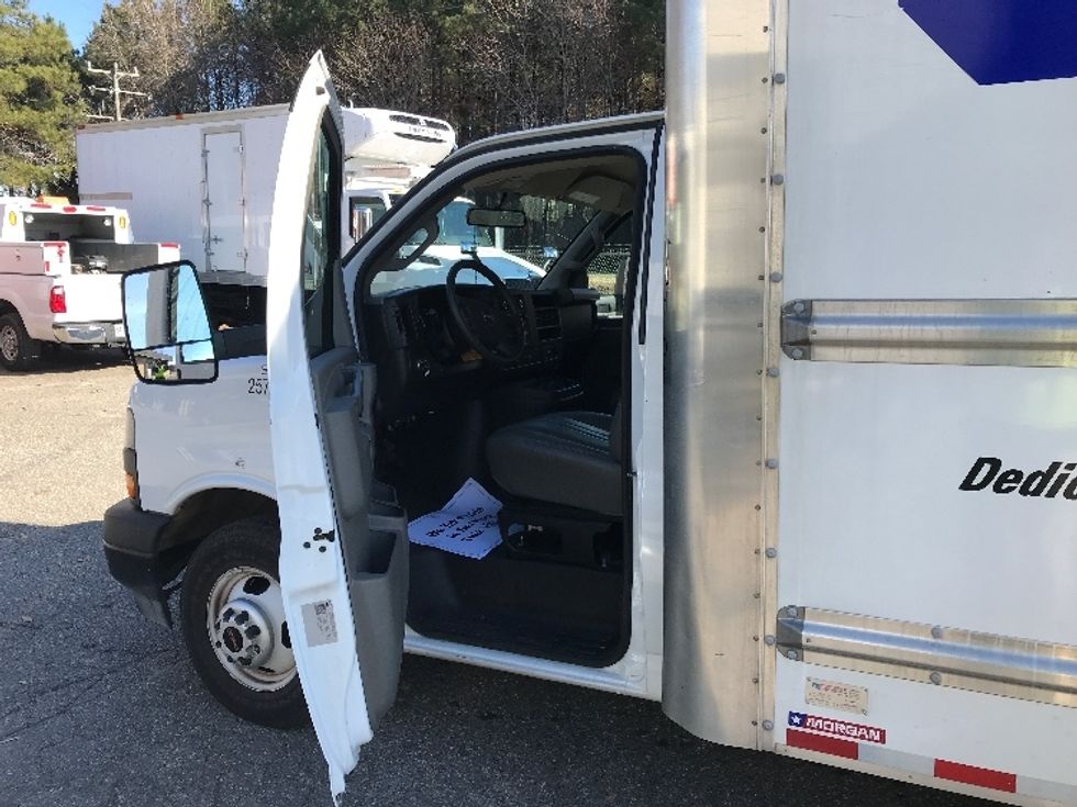 Light Duty Box Truck-Light and Medium Duty Trucks-GMC-2022-Savana G33903-Newport News-VA-28,453\n\t\tmiles-$ 51,750 - Image 15