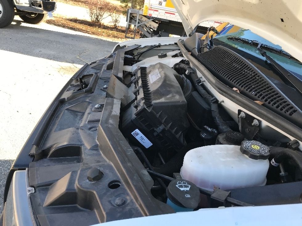 Light Duty Box Truck-Light and Medium Duty Trucks-GMC-2022-Savana G33903-Newport News-VA-28,453\n\t\tmiles-$ 51,750 - Image 23