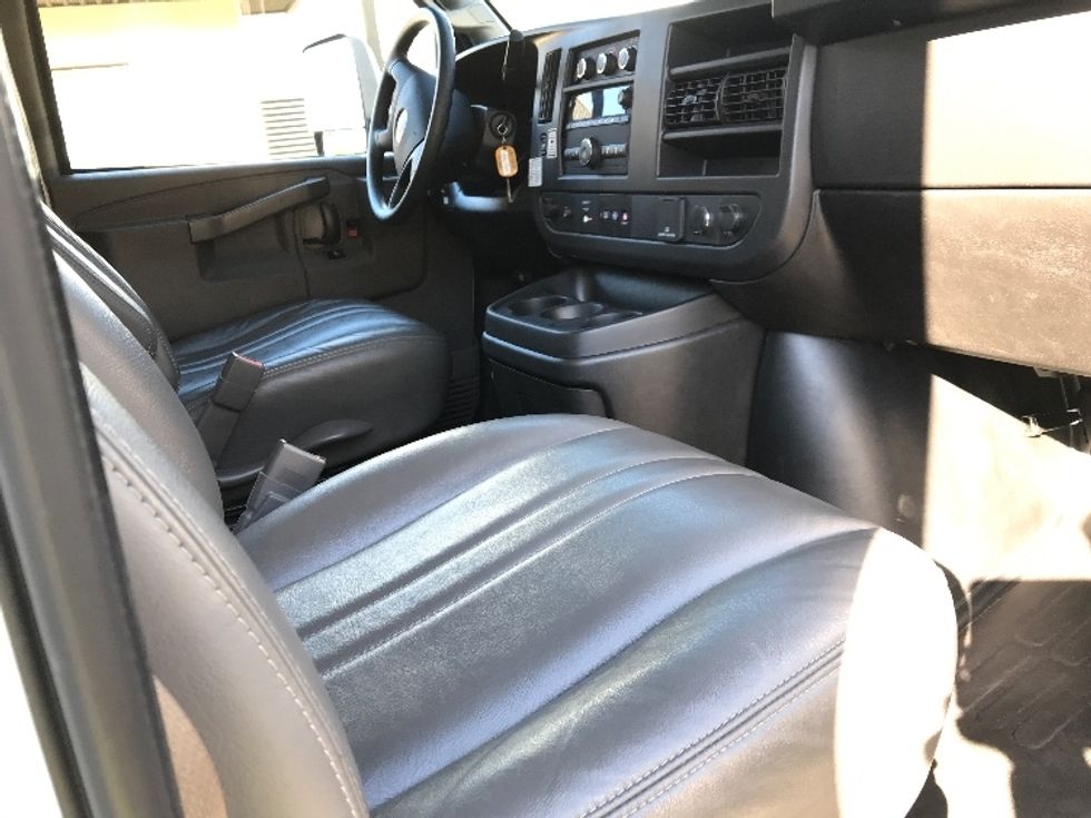 Light Duty Box Truck-Light and Medium Duty Trucks-GMC-2022-Savana G33903-Newport News-VA-28,953\n\t\tmiles-$ 51,750 - Image 21