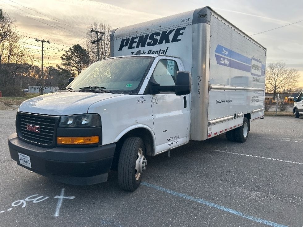 Light Duty Box Truck-Light and Medium Duty Trucks-GMC-2022-Savana G33903-Newport News-VA-44,777\n\t\tmiles-$ 43,750 - Image 3