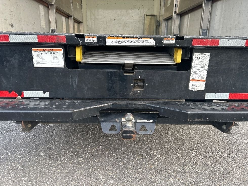 Light Duty Box Truck-Light and Medium Duty Trucks-GMC-2022-Savana G33903-Newport News-VA-44,777\n\t\tmiles-$ 43,750 - Image 9