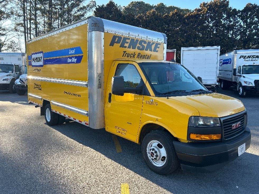 Light Duty Box Truck-Light and Medium Duty Trucks-GMC-2022-Savana G33903-Norcross-GA-109,935\n\t\tmiles-$ 28,750 - Image 1