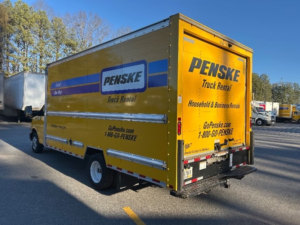 Light Duty Box Truck-Light and Medium Duty Trucks-GMC-2022-Savana G33903-Norcross-GA-109,935\n\t\tmiles-$ 28,750 - Image 6