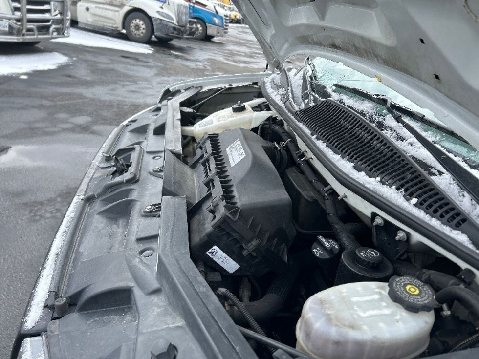 Light Duty Box Truck-Light and Medium Duty Trucks-GMC-2022-Savana G33903-Obetz-OH-100,338\n\t\tmiles-$ 33,000 - Image 23