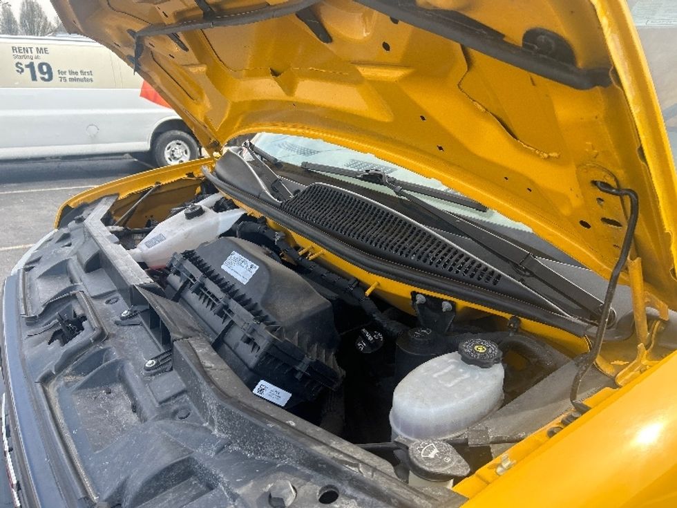 Light Duty Box Truck-Light and Medium Duty Trucks-GMC-2022-Savana G33903-Obetz-OH-68,156\n\t\tmiles-$ 33,000 - Image 23