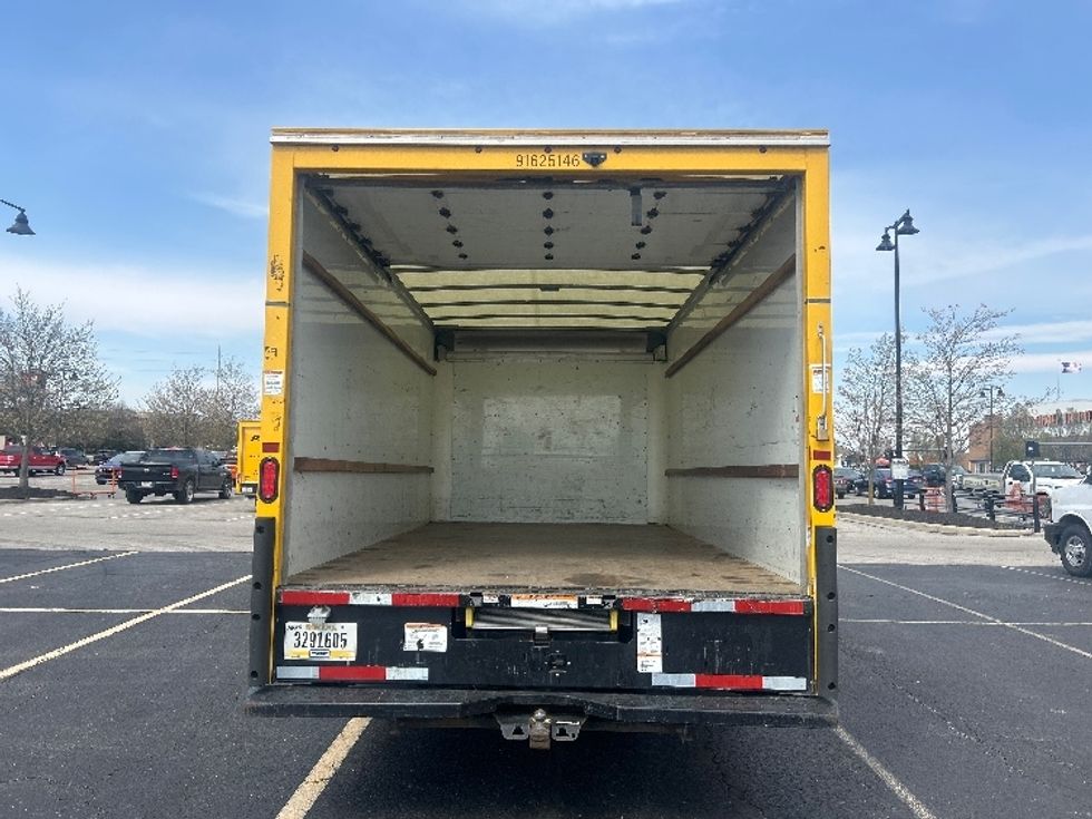 Light Duty Box Truck-Light and Medium Duty Trucks-GMC-2022-Savana G33903-Obetz-OH-68,156\n\t\tmiles-$ 33,000 - Image 8