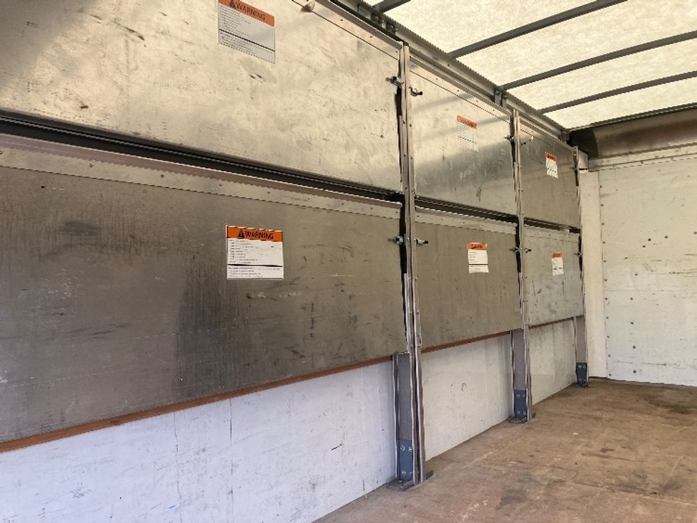 Light Duty Box Truck-Light and Medium Duty Trucks-GMC-2022-Savana G33903-Ocala-FL-50,500\n\t\tmiles-$ 40,750 - Image 11