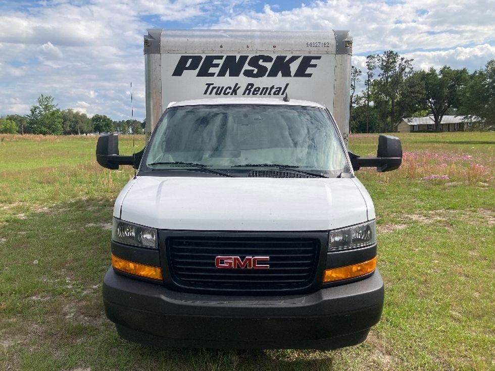 Light Duty Box Truck-Light and Medium Duty Trucks-GMC-2022-Savana G33903-Ocala-FL-50,500\n\t\tmiles-$ 40,750 - Image 2
