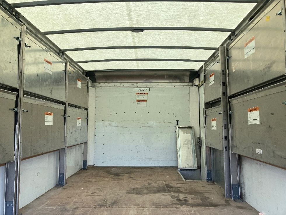 Light Duty Box Truck-Light and Medium Duty Trucks-GMC-2022-Savana G33903-Ocala-FL-50,500\n\t\tmiles-$ 40,750 - Image 8