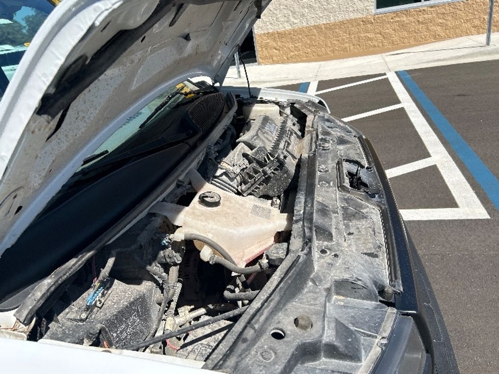 Light Duty Box Truck-Light and Medium Duty Trucks-GMC-2022-Savana G33903-Ocala-FL-59,227\n\t\tmiles-$ 42,000 - Image 24