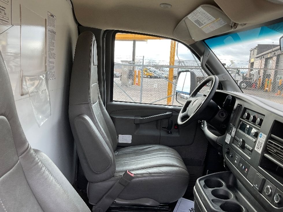 Light Duty Box Truck-Light and Medium Duty Trucks-GMC-2022-Savana G33903-Oklahoma City-OK-60,000\n\t\tmiles-$ 45,000 - Image 22