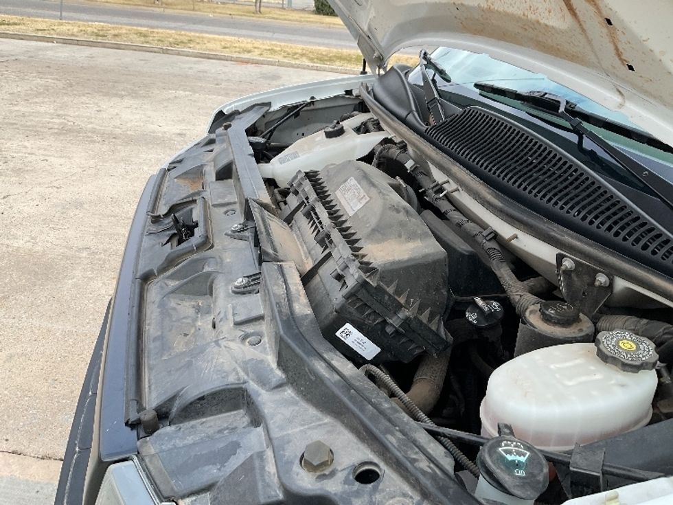 Light Duty Box Truck-Light and Medium Duty Trucks-GMC-2022-Savana G33903-Oklahoma City-OK-60,000\n\t\tmiles-$ 45,000 - Image 24