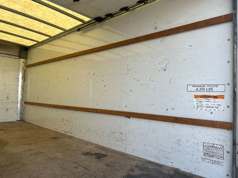 Light Duty Box Truck-Light and Medium Duty Trucks-GMC-2022-Savana G33903-Oklahoma City-OK-86,126\n\t\tmiles-$ 33,250 - Image 12