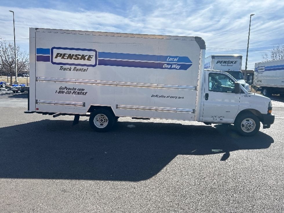 Light Duty Box Truck-Light and Medium Duty Trucks-GMC-2022-Savana G33903-Oklahoma City-OK-86,126\n\t\tmiles-$ 33,250 - Image 15