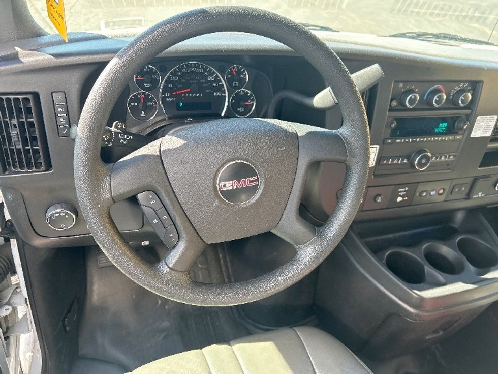 Light Duty Box Truck-Light and Medium Duty Trucks-GMC-2022-Savana G33903-Oklahoma City-OK-86,126\n\t\tmiles-$ 33,250 - Image 17